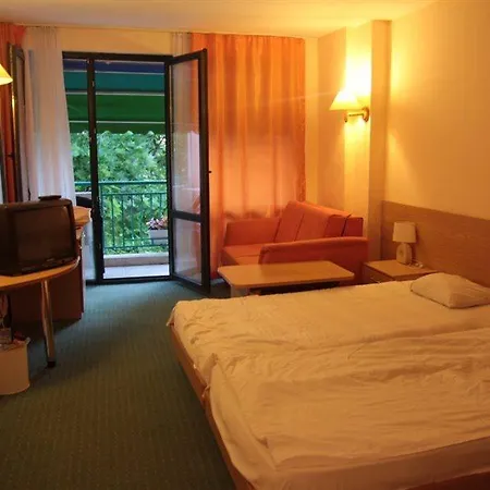 Sunshine Magnolia And Hotell 3*